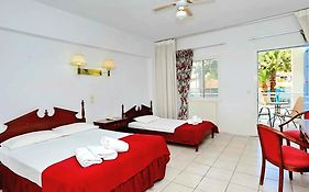 Dolphin Hotel